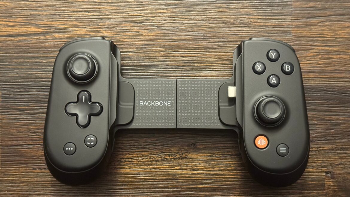 Backbone Pro eleva a experiência com mais conectividade e recursos avançados — Backbone Pro chega com Bluetooth, autonomia de 40h e compatibilidade ampliada, redefinindo controles universais para jogos.