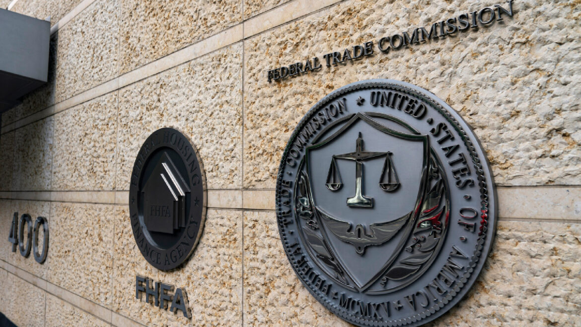 FTC adia nova regra de cancelamento fácil de assinaturas — FTC adia aplicação de regra que facilita o cancelamento de assinaturas e combate práticas abusivas de empresas.