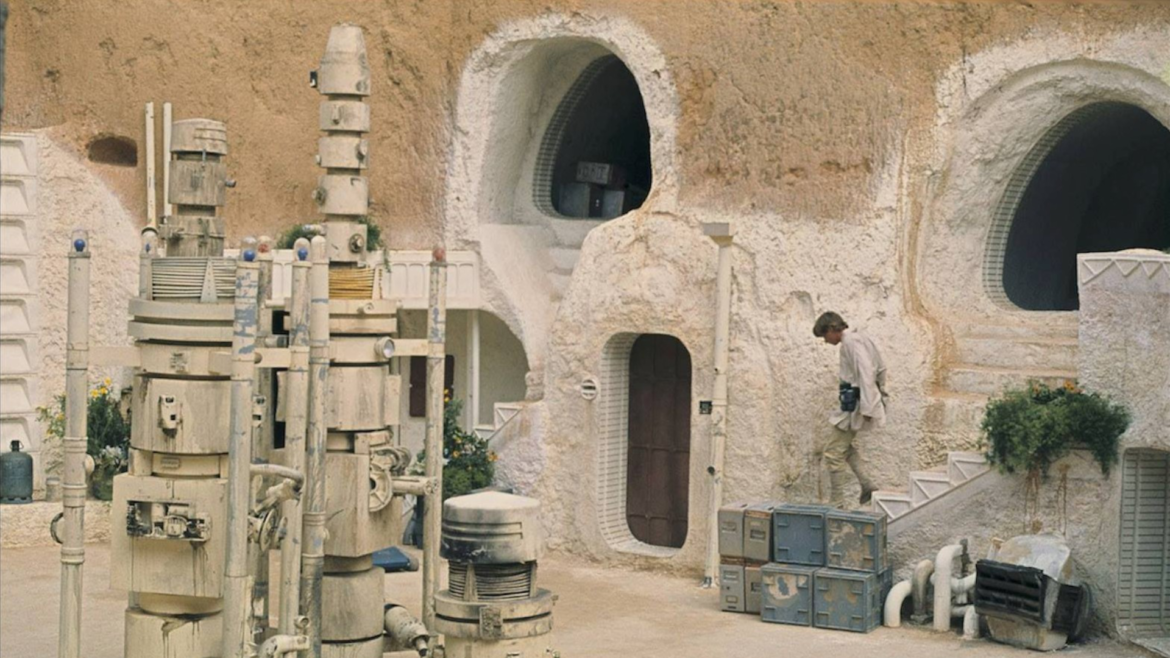 O filme de baixo orçamento mais caro da história do cinema — George Lucas definiu Star Wars como "o filme de baixo orçamento mais caro já feito". Saiba como ele otimizou recursos.