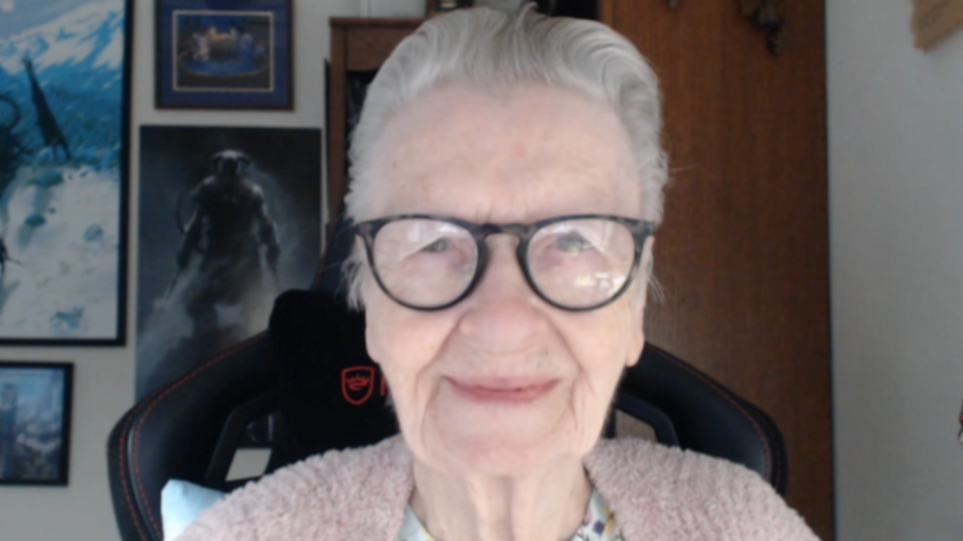 Skyrim grandma joga Oblivion remastered com apoio da comunidade — Skyrim grandma, Shirley Curry, explora o novo Oblivion remastered contando com dicas essenciais de sua comunidade no chat.