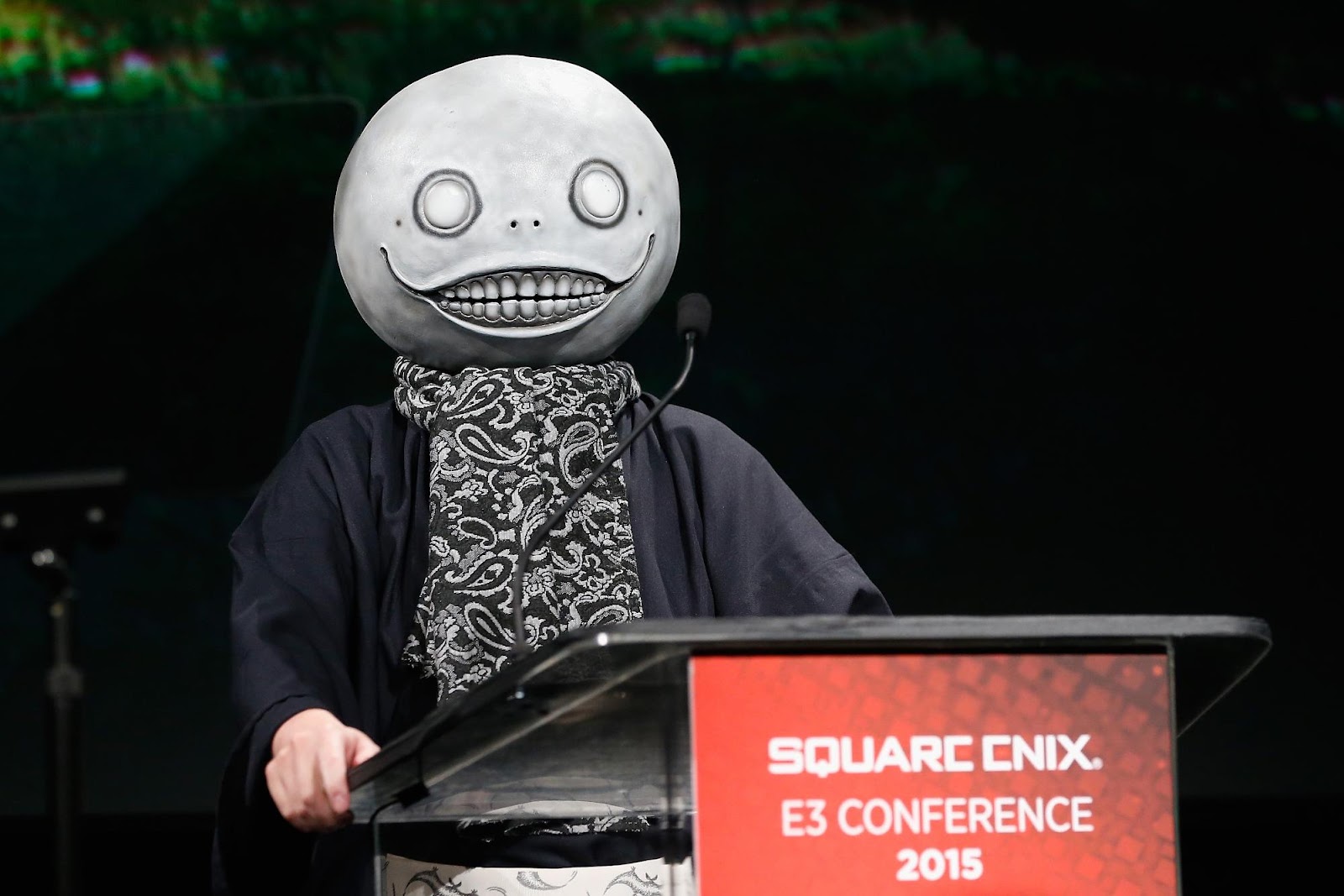 Assinaturas falsas de Yoko Taro